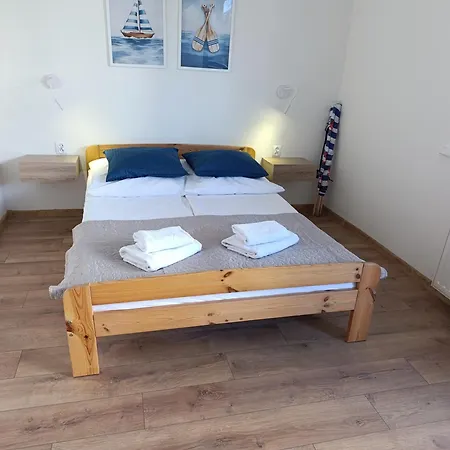 Gościnne U Basi Dożynkowa 6 3* Ostrowo (Puck)